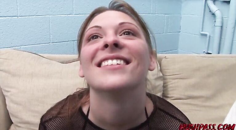 Alex Worships the Juicy Ass of Bubble Butt Kaylee