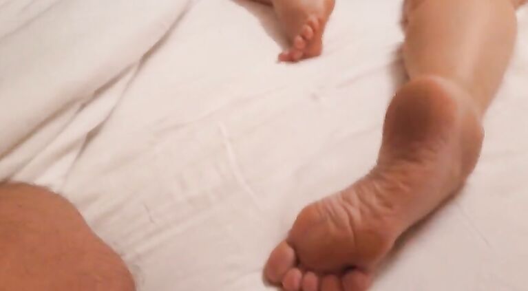 Naked Blonde Posing and Feet Worship