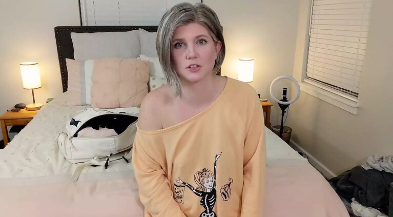 If I Suck Your Cock Will You Keep My Porn a Secret