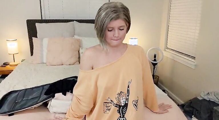 If I Suck Your Cock Will You Keep My Porn a Secret