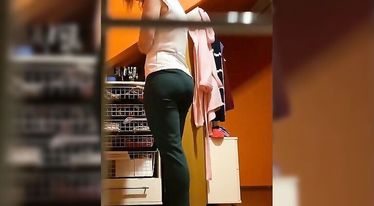 Stepson Spying Stepmom Naked