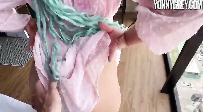 Bug Butt Latina MILF fucks her airbnb guest