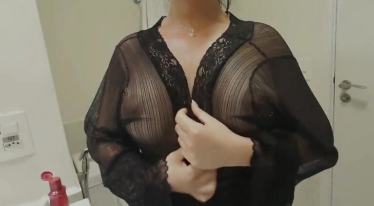 Sexy wife oiling her body drives her husband crazy