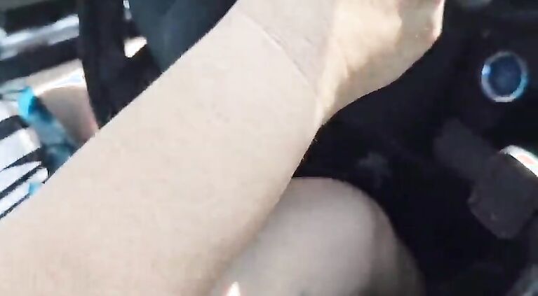 I Let the Maintenance Guy See My Legs and He Got Very Horny and Filled My Pussy With His Cum
